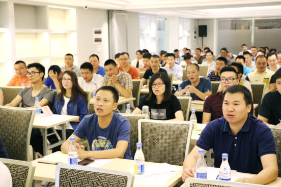 促銷爆破超級V8贏利系統暨“出彩宏陶人”啟動會圓滿召開