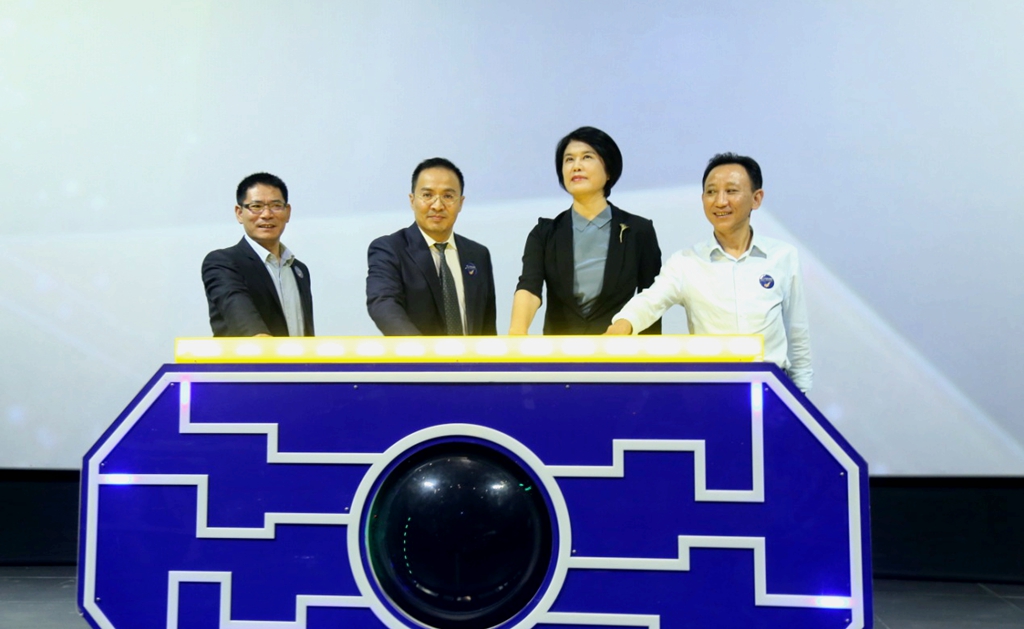 柳傳志、馬云、史玉柱力薦的商業紀錄片《簡一·贏在中國》廣州首映